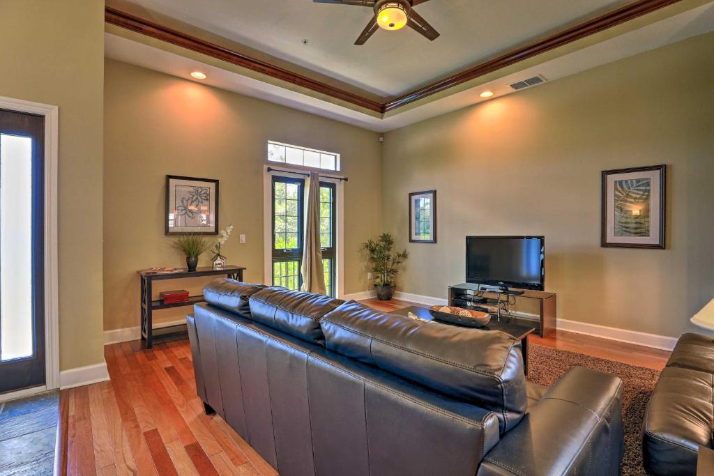 2000 Sq Ft Home Less Than 4 Mi to Hollywood Studios! - image 3